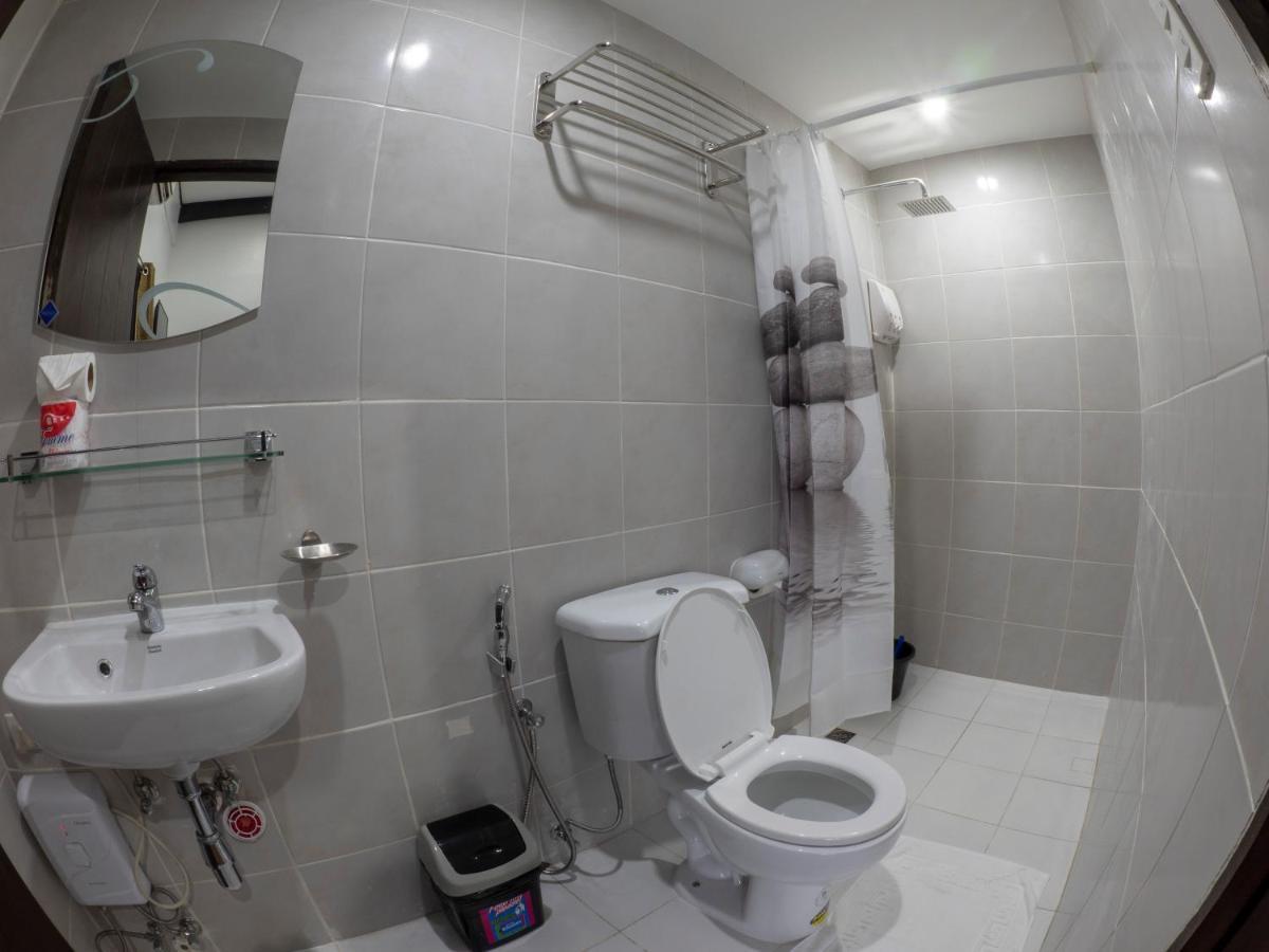 Blue Ribbon Dive Resort Mabini  Exterior foto